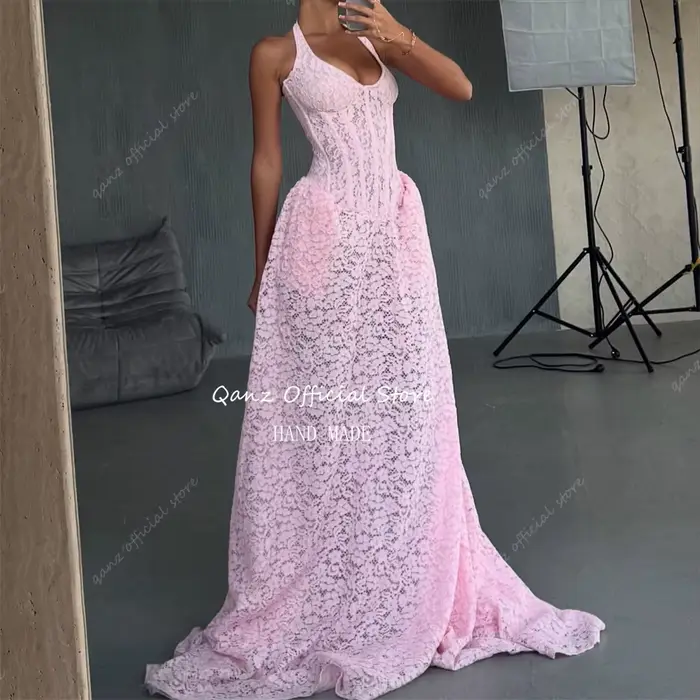 Qanz rose pleine dentelle Appliques Robes De Soirée élégant longue Train Pageant robe pour les femmes dos nu