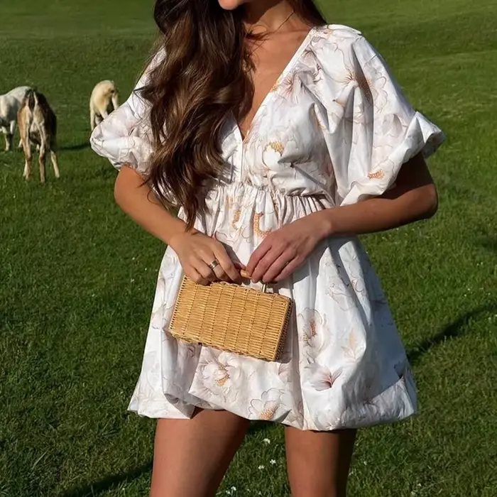 Robe de soirée plissée ample à manches bouffantes pour femme élégante imprimé floral décolleté en V profonde pour occasions spéciales