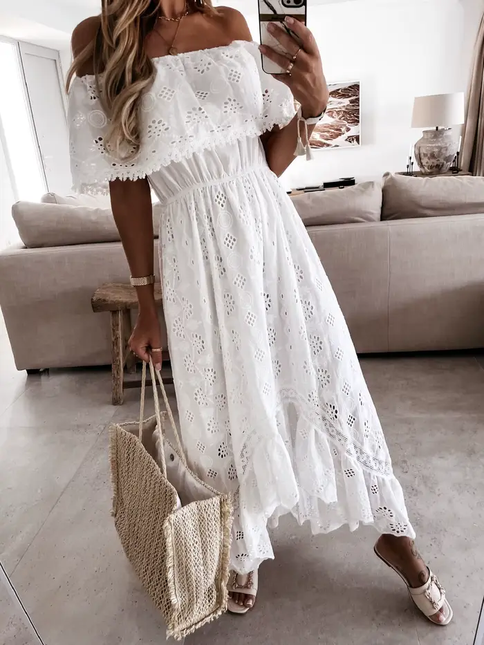 Robe d'été blanche pour femmes