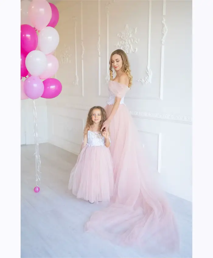 Robe d'invité de mariage rose