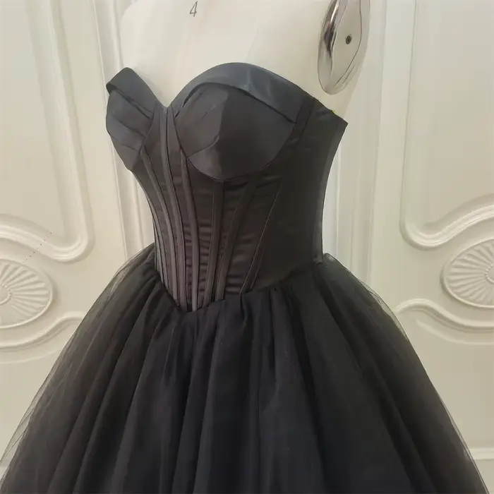 ZJHau23-Robe de Mariée Noire Gothique Personnalisée