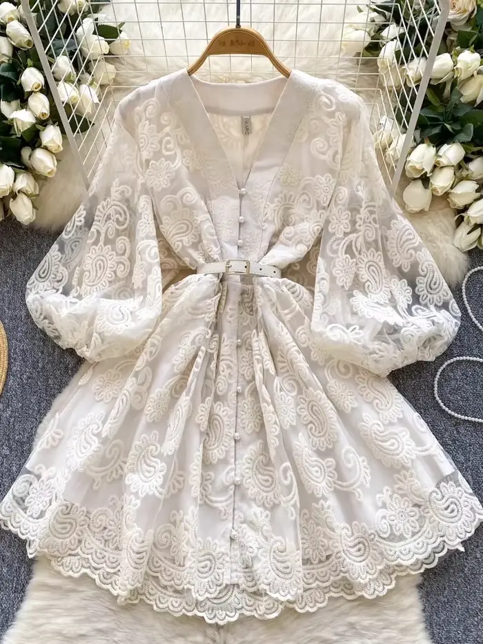 Robe de Soirée Élégante et Vintage avec Ceinture Brodée pour Femme