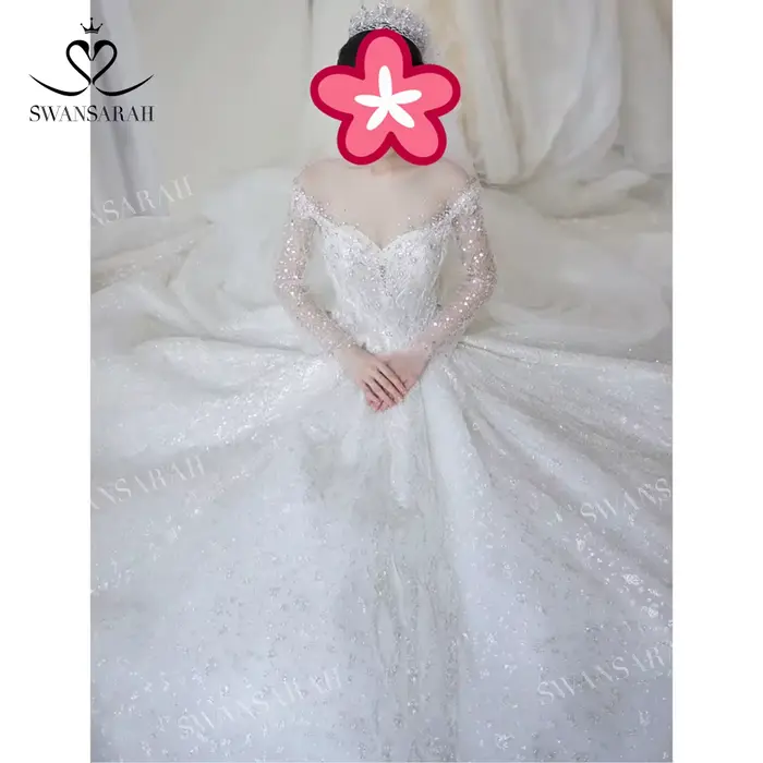 Robe de mariée à manches longues en cristal 2026
