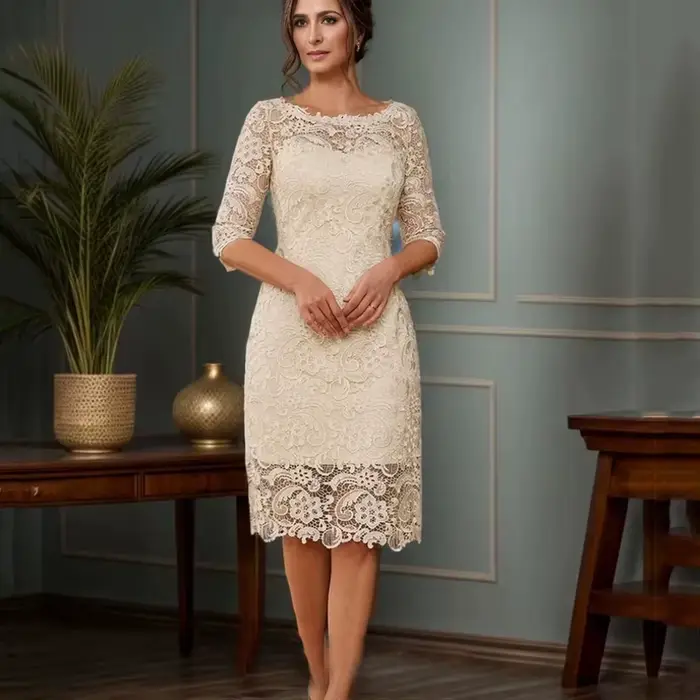Robe de mère de la mariée en mousseline personnalisée avec dentelle vintage élégante pour occasions spéciales comme le mariage, la cérémonie de gala et la soirée de cocktail