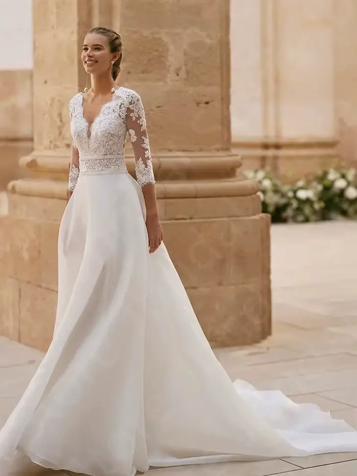 Robes de mariée magnifiques personnalisées en dentelle blanche