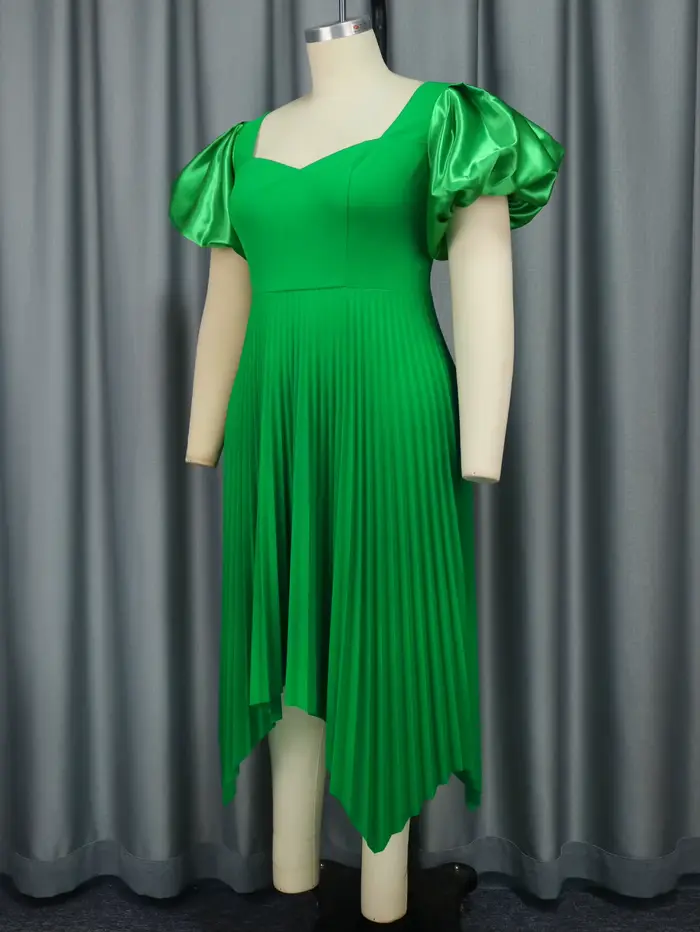Robes mi-longues plissées pour femmes