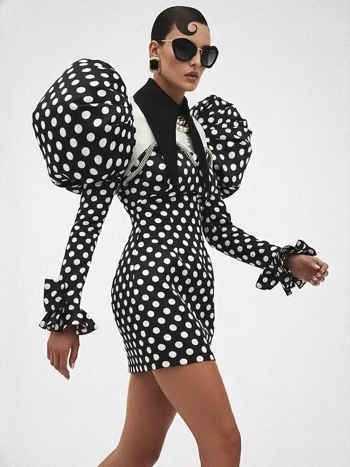 Robes de soirée courtes pour femmes en noir à pois avec détails en cristal