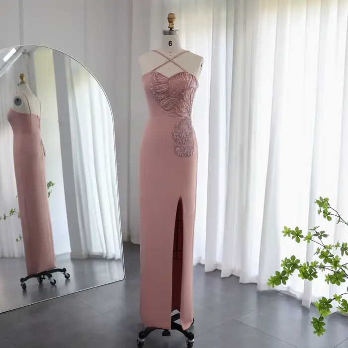 Sharon Said arabe bretelles croisées rose gaine robe de soirée avec papillon perlé fente dubaï femme