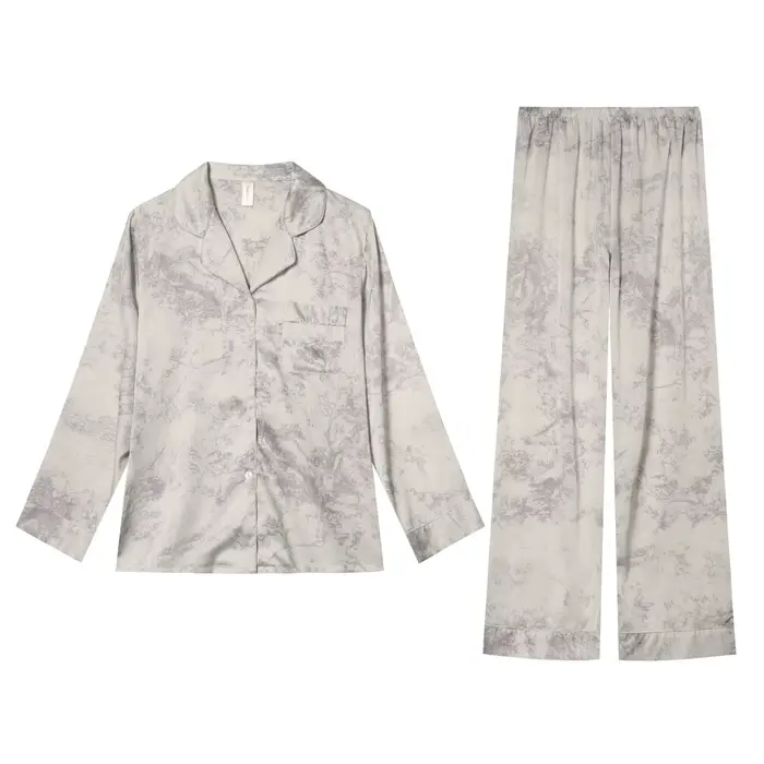 Ensemble de pyjama en satin soyeux pour femmes