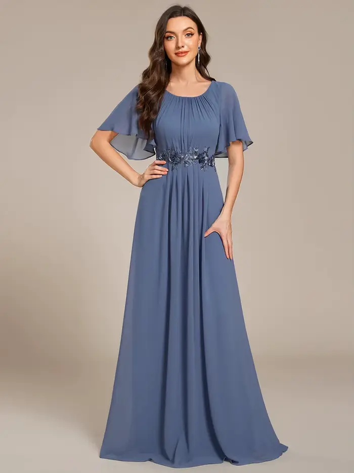 Robes de soirée élégantes à manches courtes