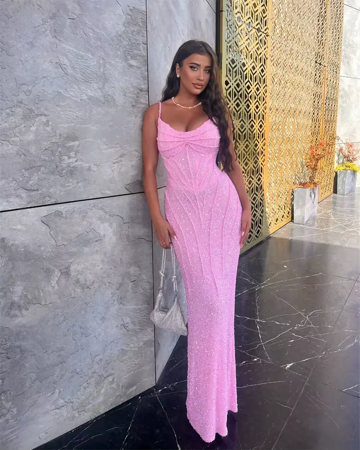 Mila – robe de mariée rose à paillettes