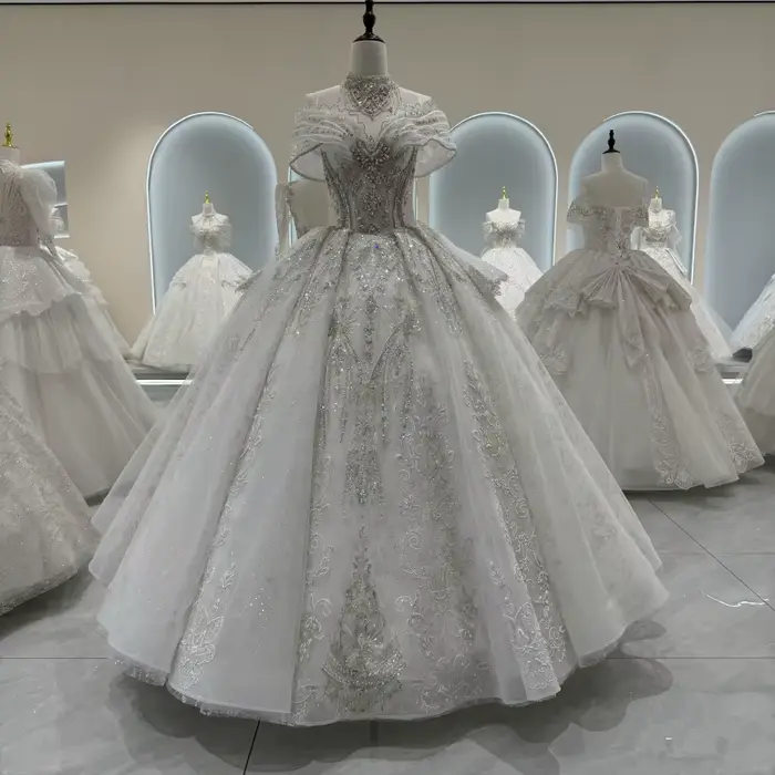 Robes De mariée De luxe personnalisées