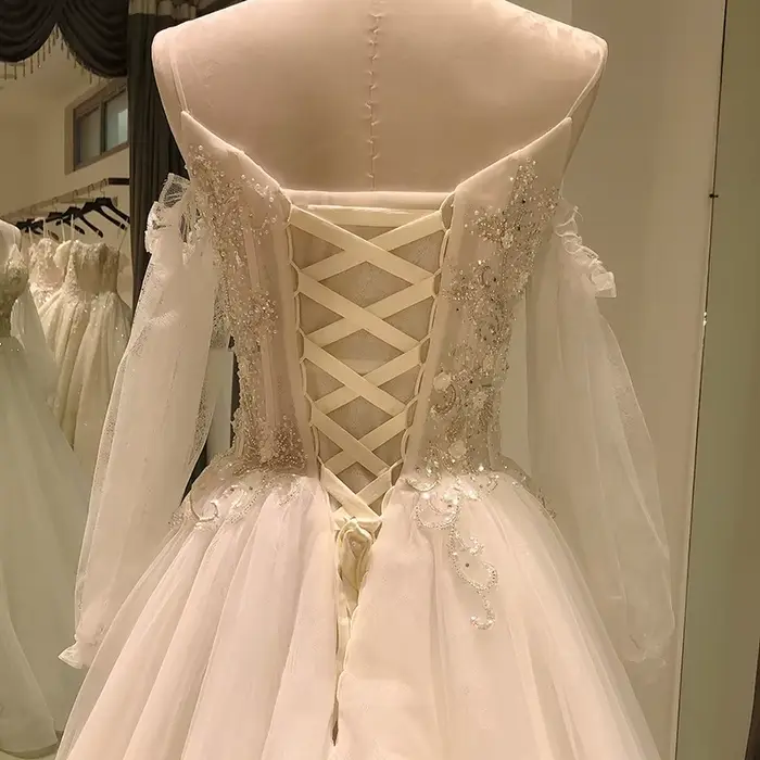 8084 Personnalisé robe de mariée 2020 boho manches longues sexy perlé vestiEducatif de cóctel Rhrobe de plage Bélada