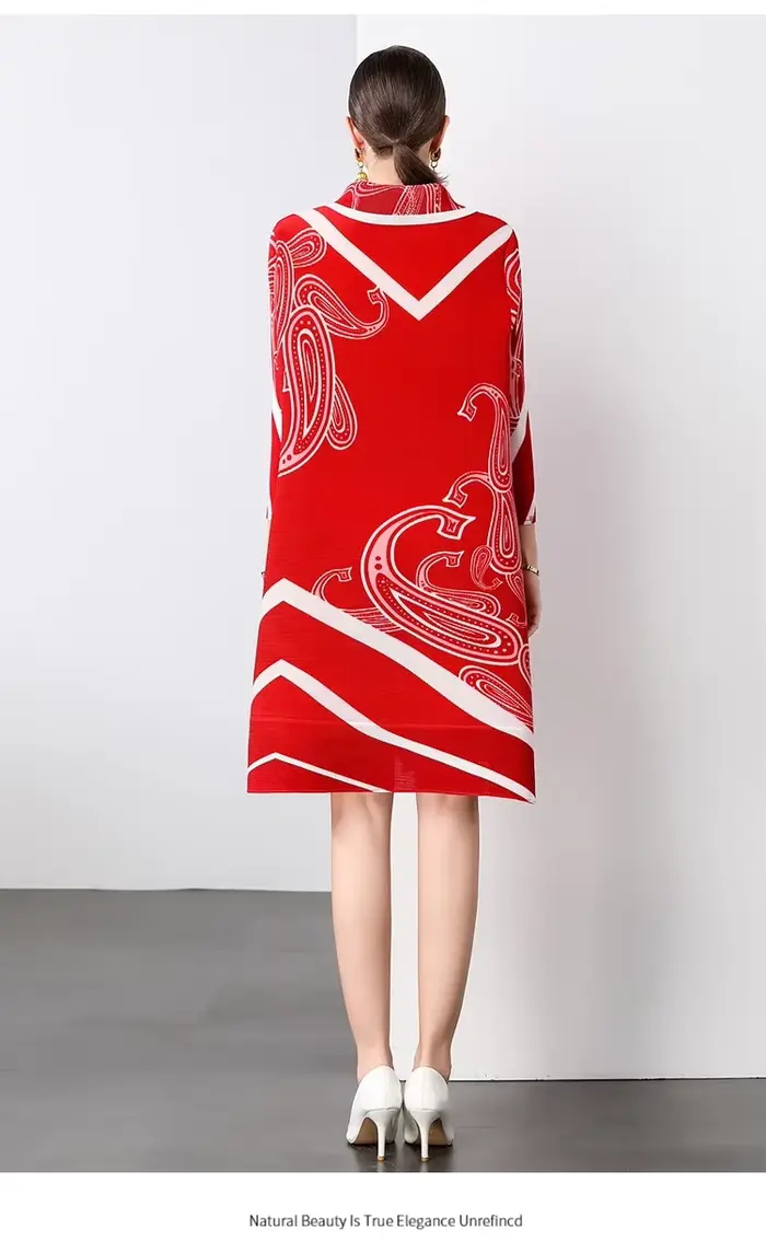 Robe plissée Miyake en mousseline polyester, coupe ample, manches longues, idéale pour femmes, automne-printemps, élégante et confortable pour diverses occasions spéciales