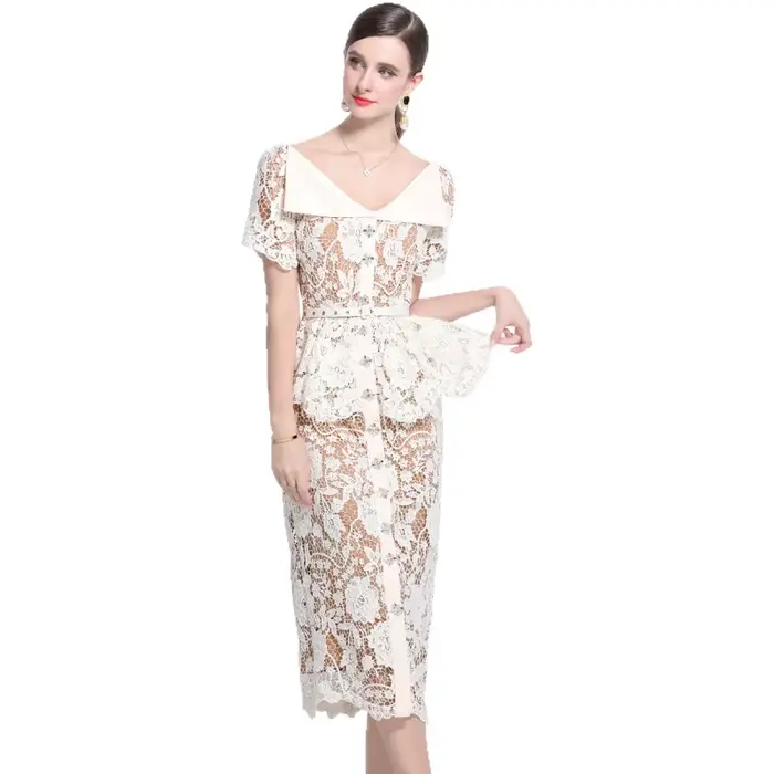 Robe blanche élégante WEYYCLO pour femme, col large, dentelle, taille cintrée, coupe ajustée, mi-mollets, printemps automne