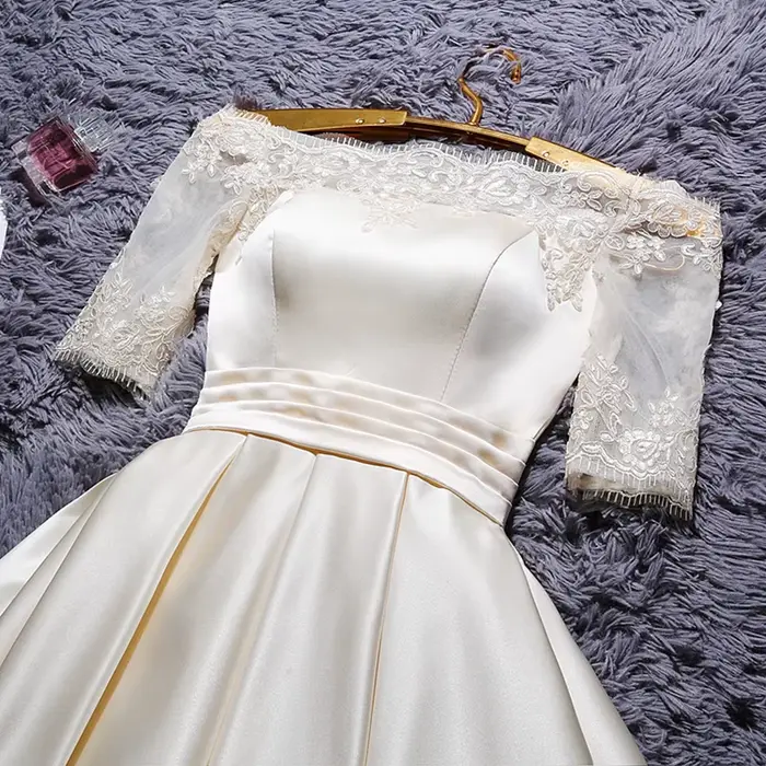 Robe de cocktail champagne col bateau élégante pour femmes soirées formelles remises de diplômes occasions spéciales