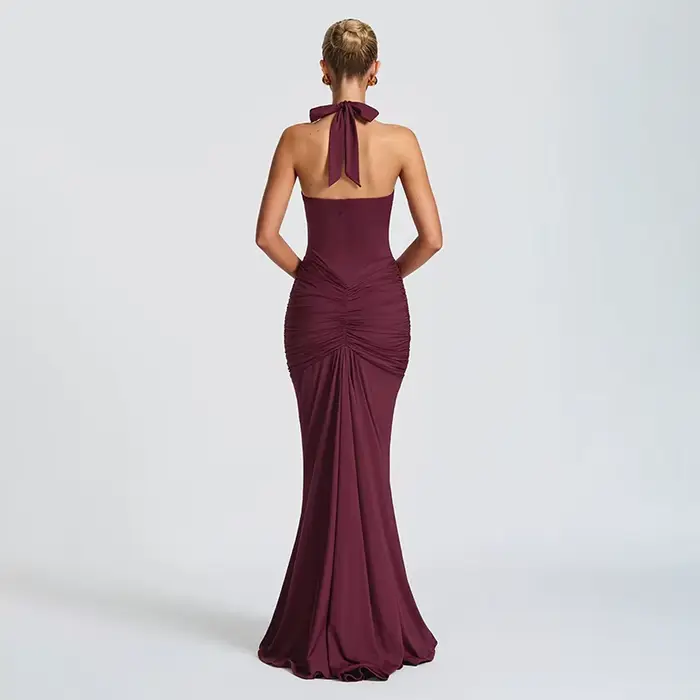 Robe longue de luxe violette