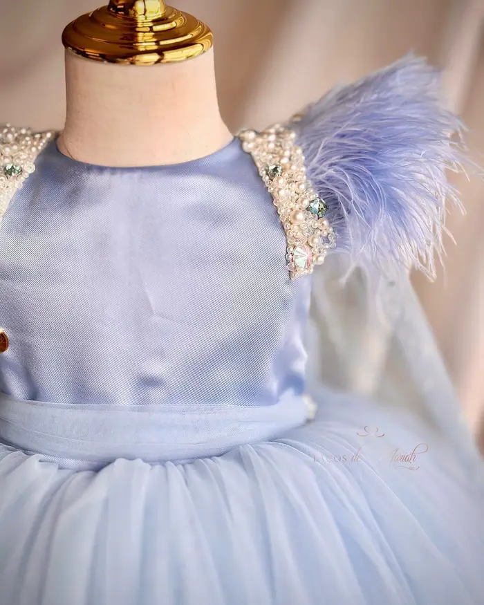 Robe de demoiselle d'honneur bleue avec cape personnalisable pour fêtes pour enfants, reconstitution historique, anniversaire, première communion