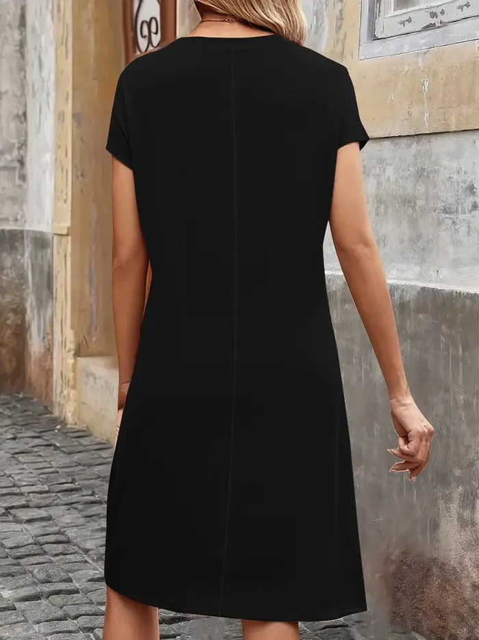 Robe d'été grande taille couleur unie élégante col rond détails à volants manches courtes confortables occasions spéciales femmes