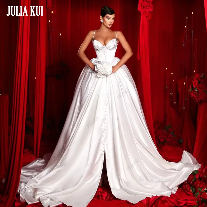 Julia Kui – Robes de mariée luxueuses en satin sur mesure, style princesse, avec bretelles spaghetti