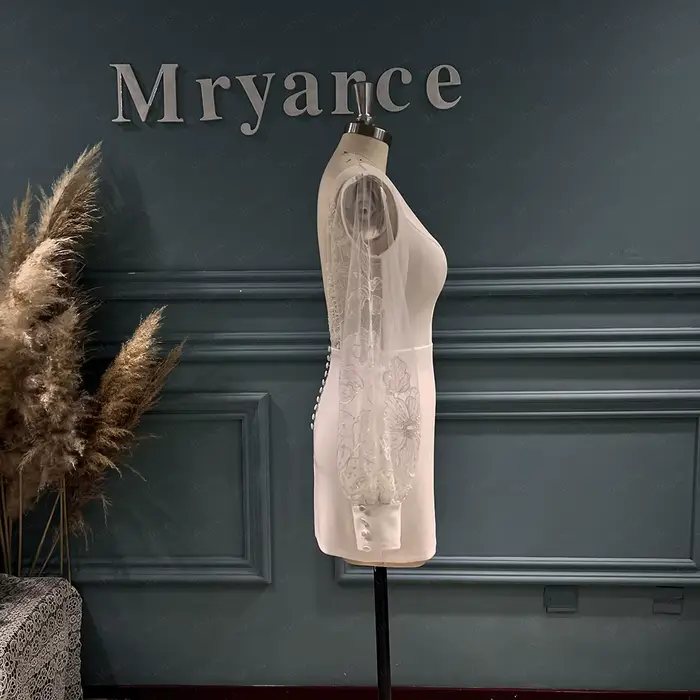 Mryarce – robe de mariée courte