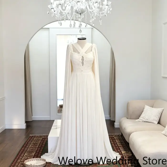 Robe de mariée avec encolure halter croisée effet cache-cœur