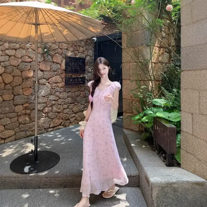 Robe longue à col en V style français