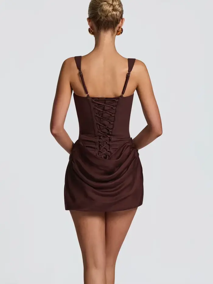 Robe courte plissée de style français pour femmes