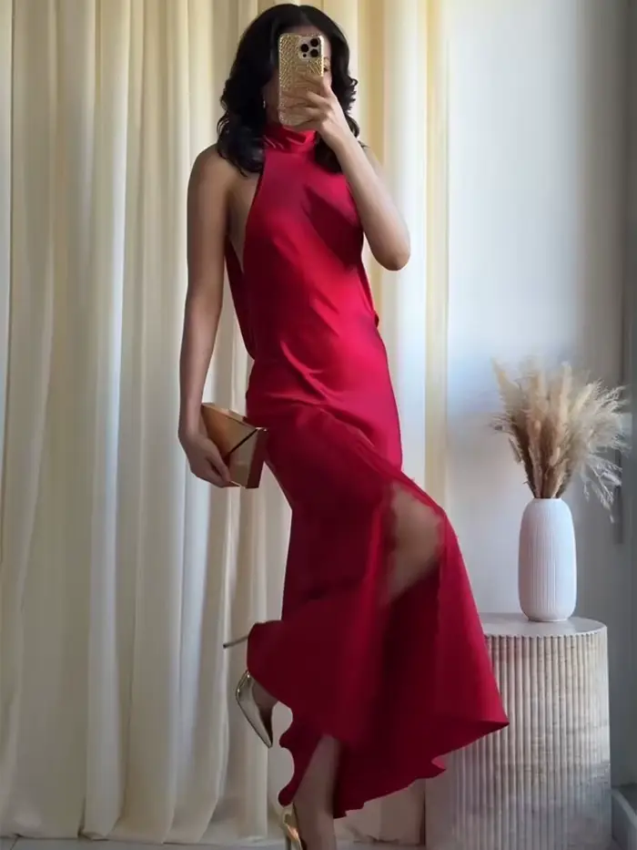 Robe longue sexy sans manches à col halter pour femme avec dentelle et fente décorative idéale pour l'été et les soirées occasions spéciales