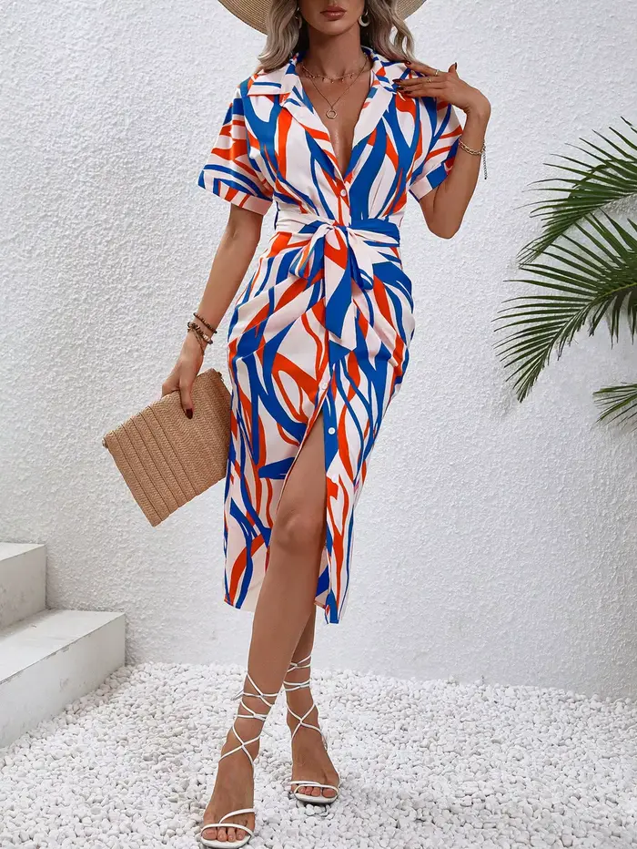 Robe chemise midi imprimée pour femme, style vacances à la française, col en V, cintrée à la taille, avec fente amincissante.