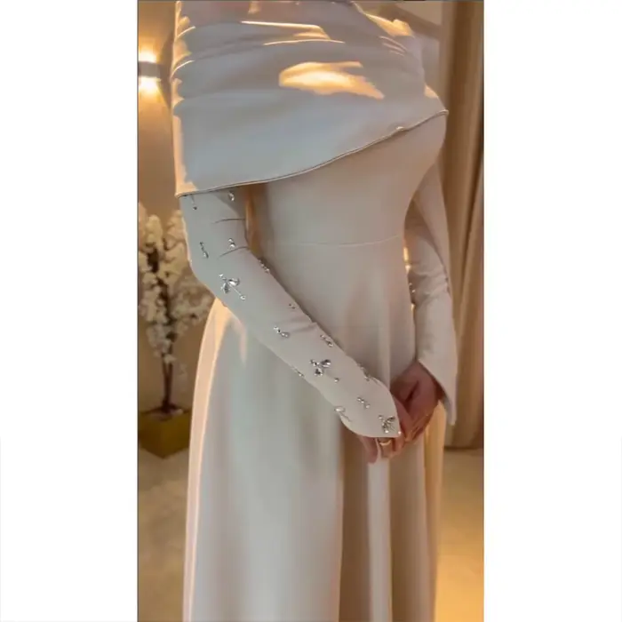 Robe de soirée musulmane élégante, col haut, manches longues, longueur cheville, robe de bal, mode plissée en cristal, ligne A, personnalisée