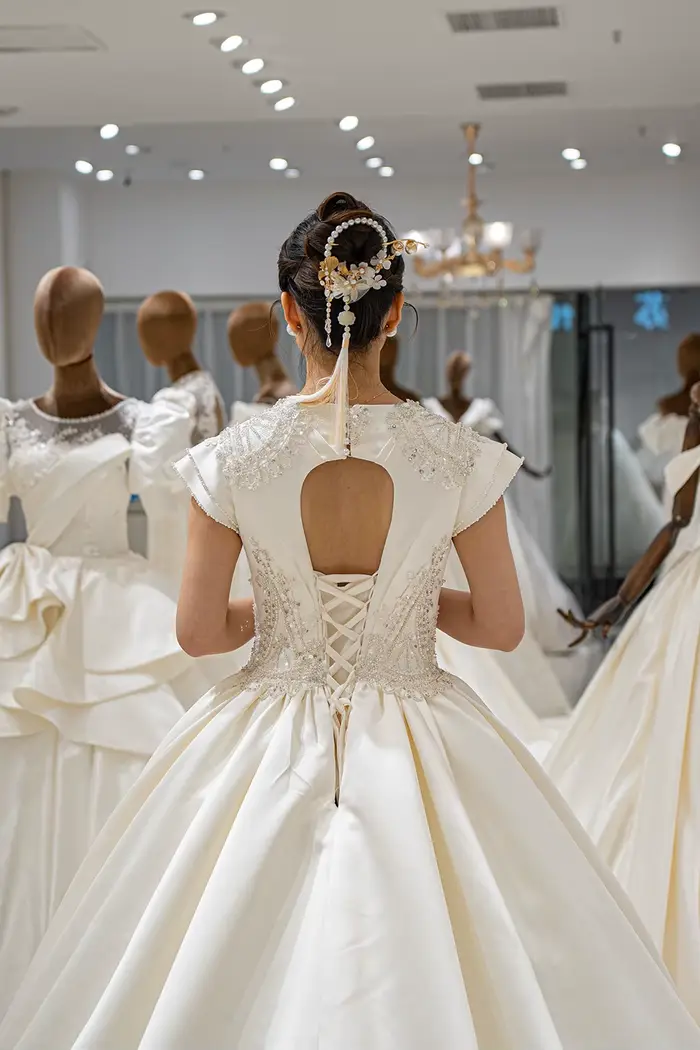 9159 robe de mariée personnalisée 2025 dentelle or satin