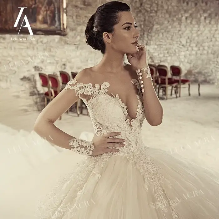 Robe De mariée glamour en dentelle perlée