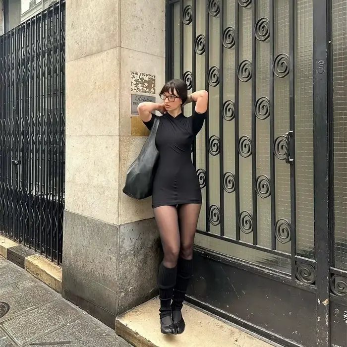 Robe Mini Élégante et Minimaliste pour Femme