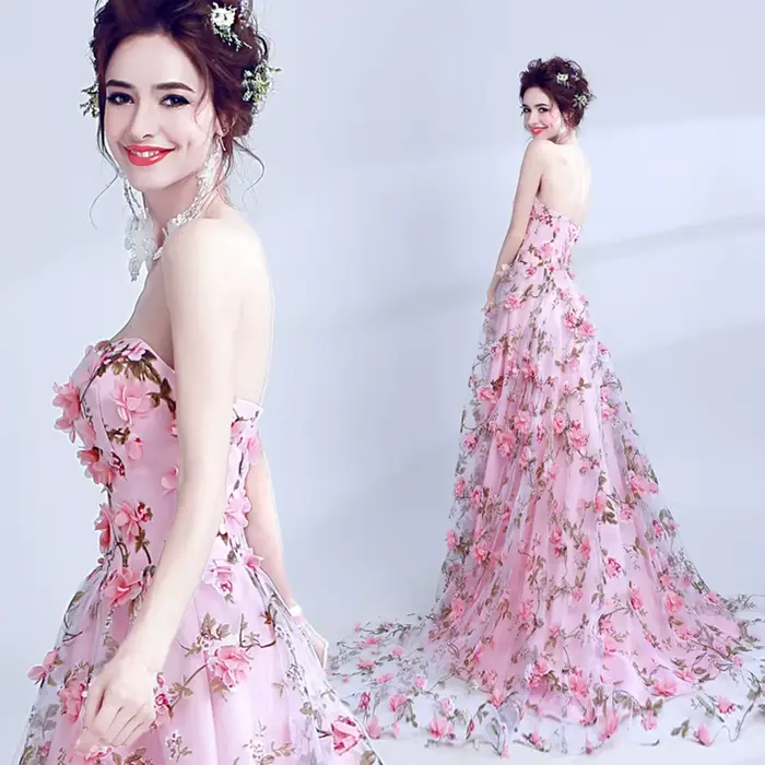 Robe de mariée élégante rose 2026 pour femme