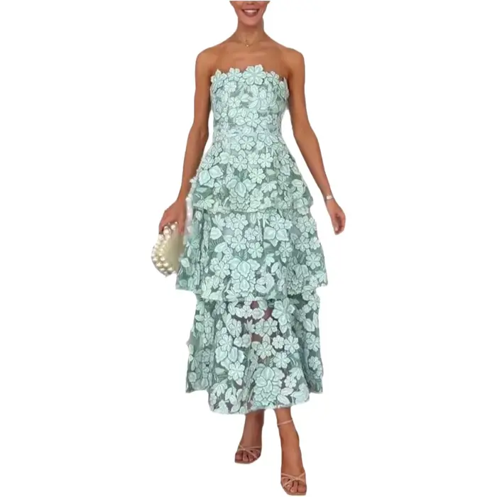 Robe midi élégante avec bordure en dentelle et bustier brodé pour femme, design floral 3D amincissant et tendance, pour diverses occasions spéciales