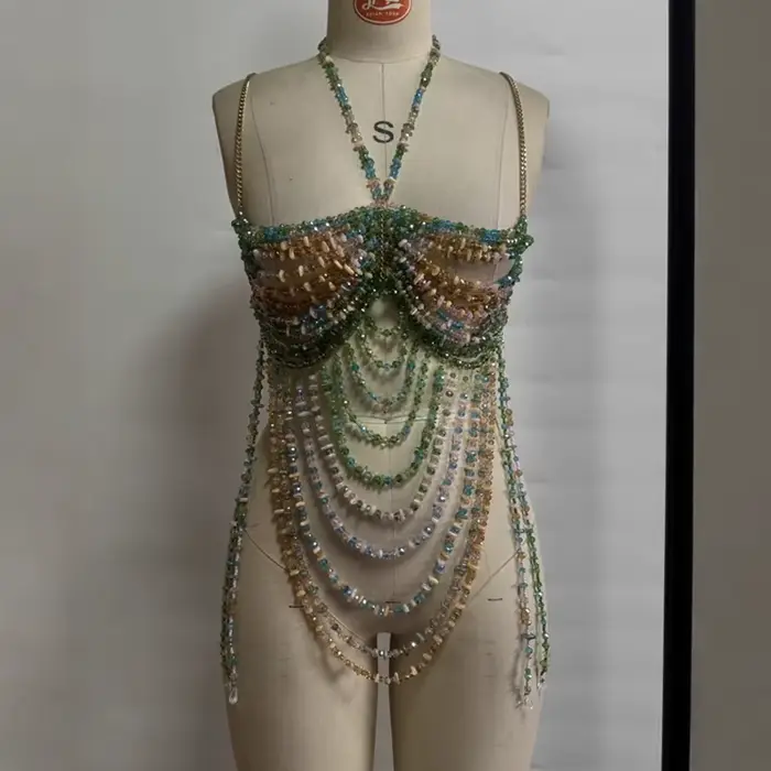 Robe de vacances 2025 nouvelles femmes Sexy à la main Multi perle chaîne de corps mode Bikini soutie