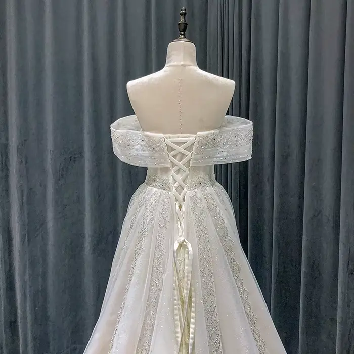 9131 personnalisé romantique robe de mariée pharmacien robes
