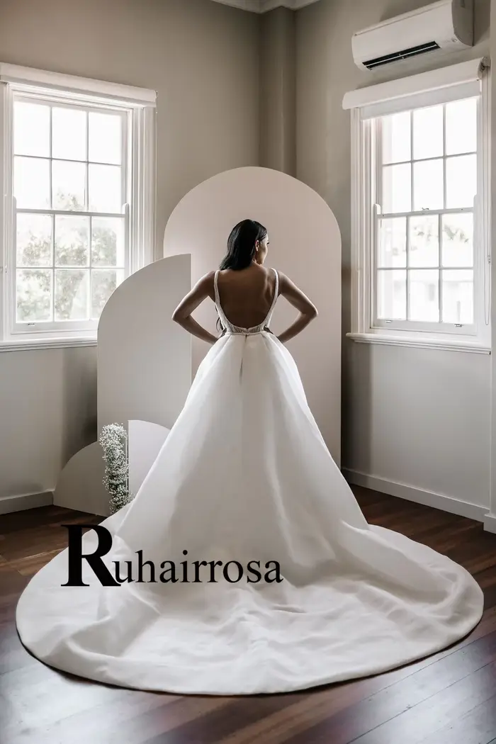 Ruhair robes De mariée modernes pour Mariages Appliques dos nu bretelles Spaghetti col carré robe De Casamento personnalisé