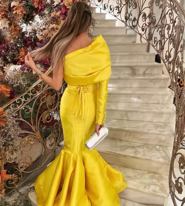 Robe de Soirée Sirène en Satin Jaune à Manches sulf