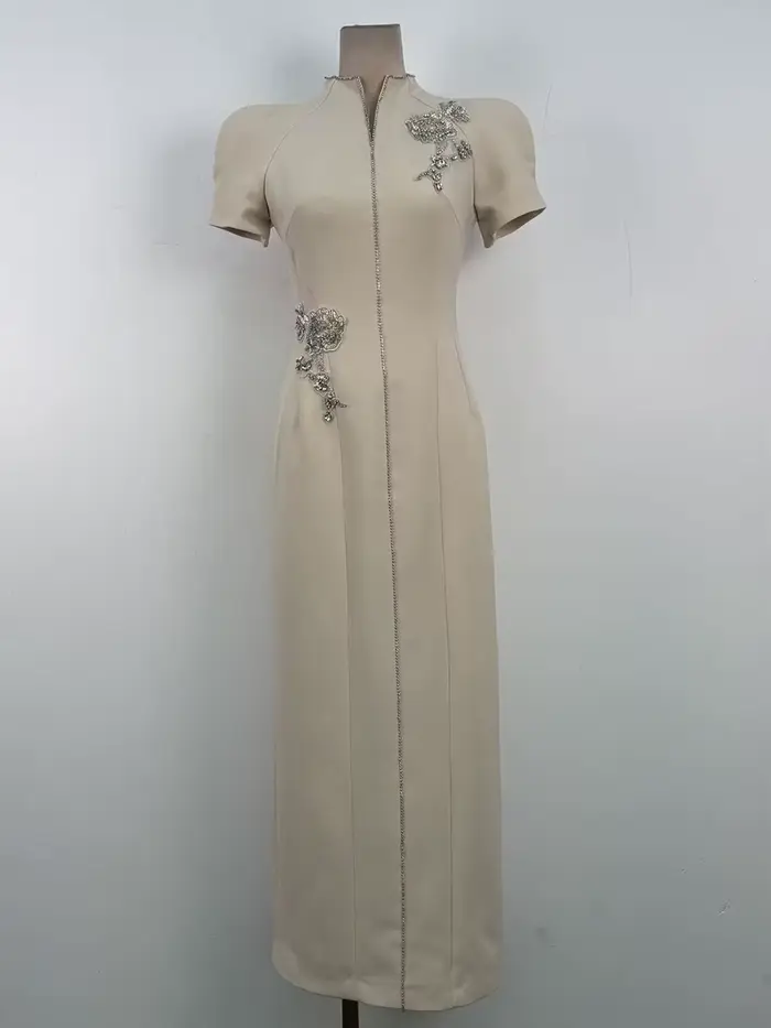 Robe amincissante TWOTWINSTYLE pour femme, col montant, patchwork brodé, ornée de diamants, style élégant à offrir pour femmes, occasions spéciales