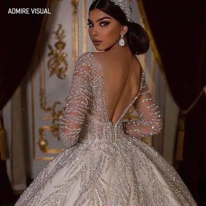 Robes de mariée à paillettes perlées personnalisées