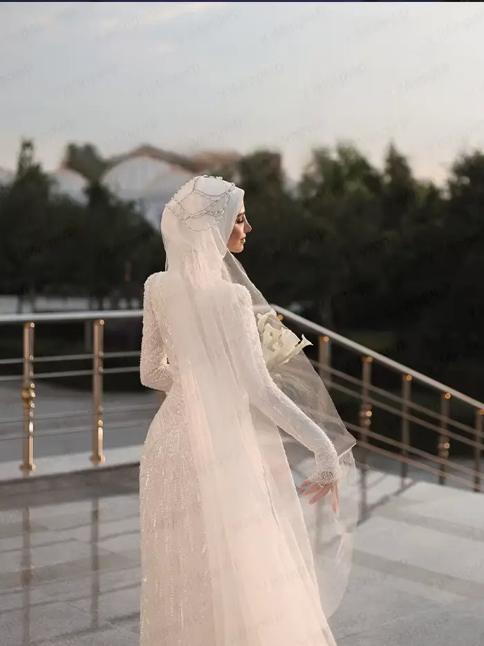 Robes de mariée musulmanes de luxe avec hijab