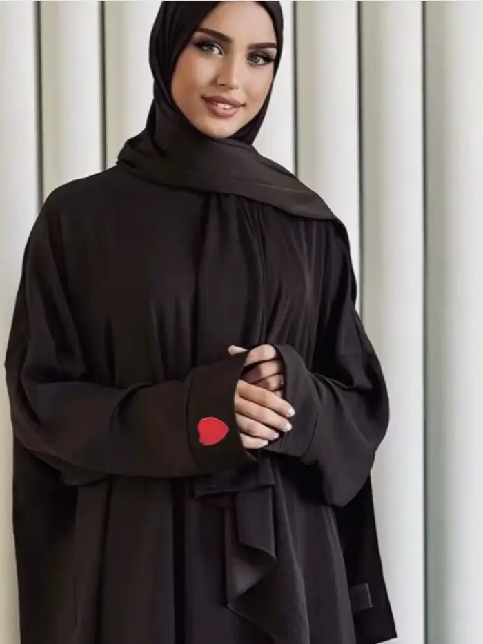 Robe Eid pour femmes Abaya à capuche amour coeur broderie solide robes de soirée Caftan musulman