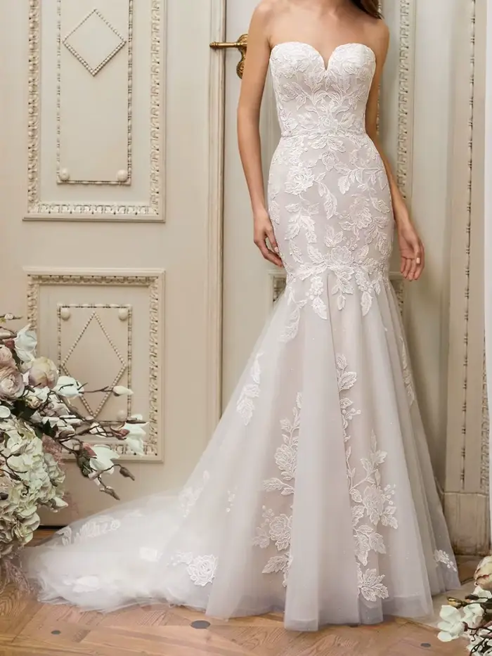 Robe de mariée à traîne courte
