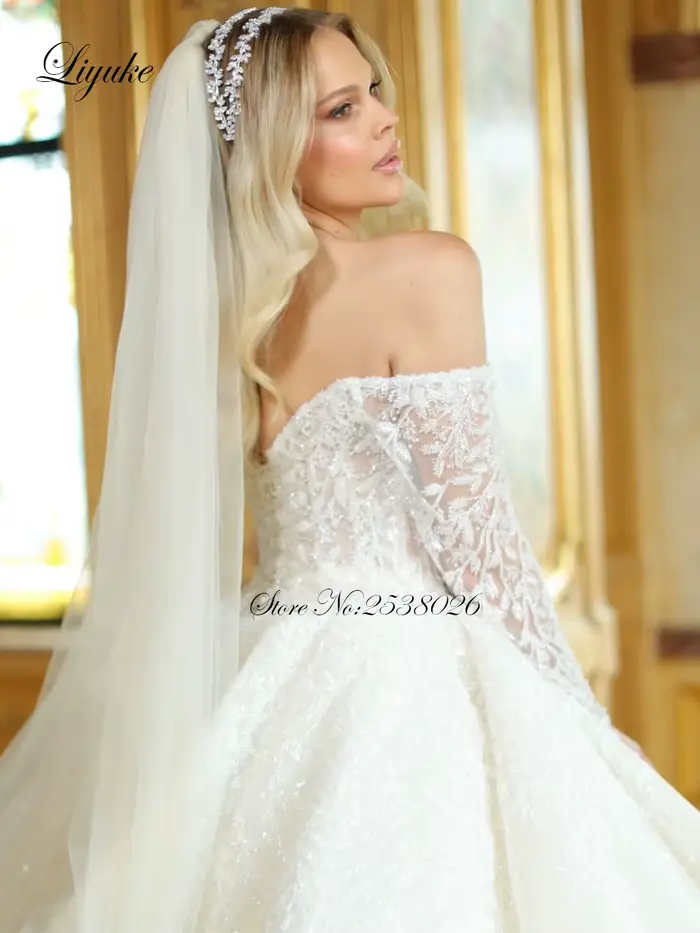 Robe de mariée princesse en perles
