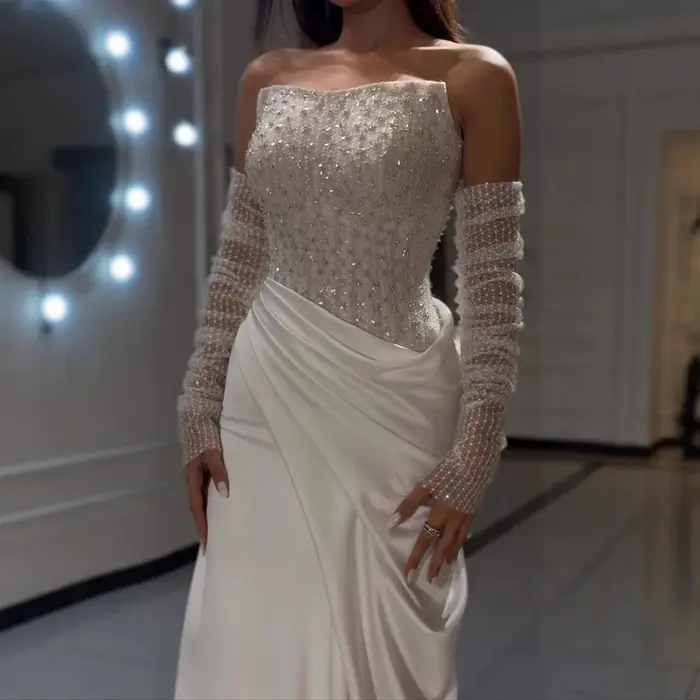 Serene Hill – robe de soirée personnalisée en perles blanches