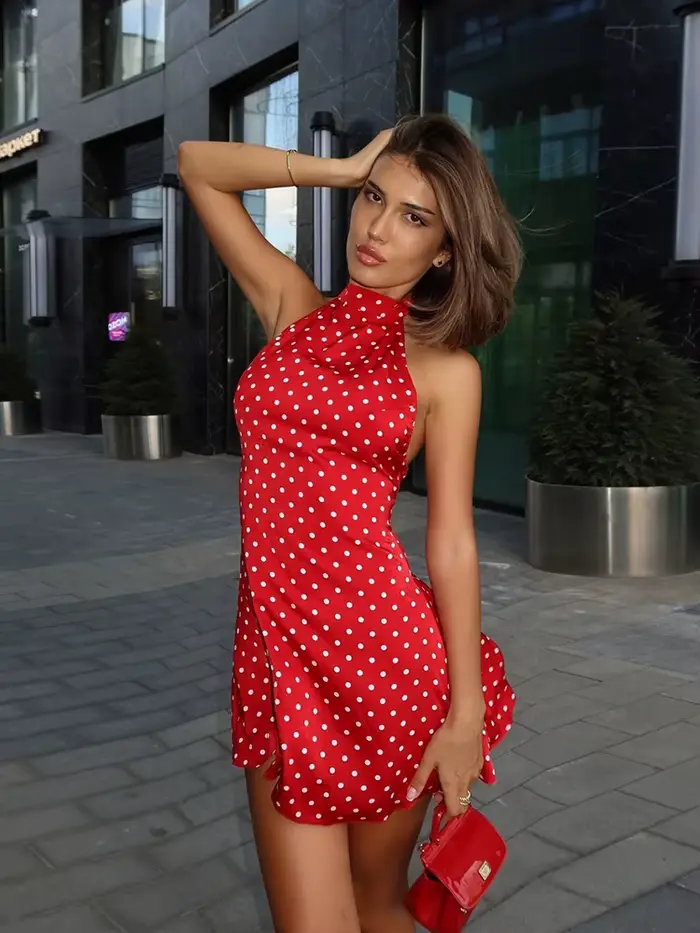 Robe élégante à pois épaules dénudées sans manches dos nu taille haute col licou tenue de soirée boîte de nuit mode d'été Y2K