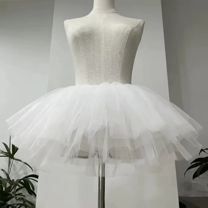 Nouvelle sous-jupe bouffante Lolita blanche et noire à 4 couches