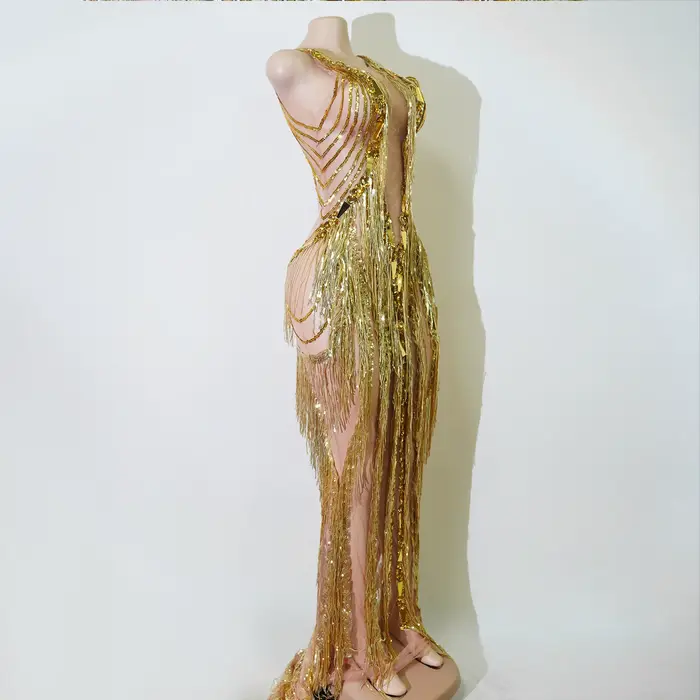 Robe longue de luxe dorée à franges et strass